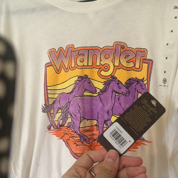 New Wrangler Retro Tee - Picture 3 of 3